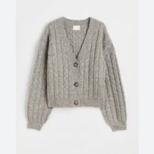 H & M Short Cable Knit Cardigan Sz M Wool Blend Gray 3 Button NWOT